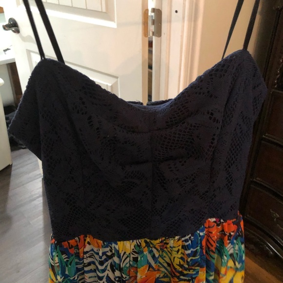 Dress - Picture 5 of 5